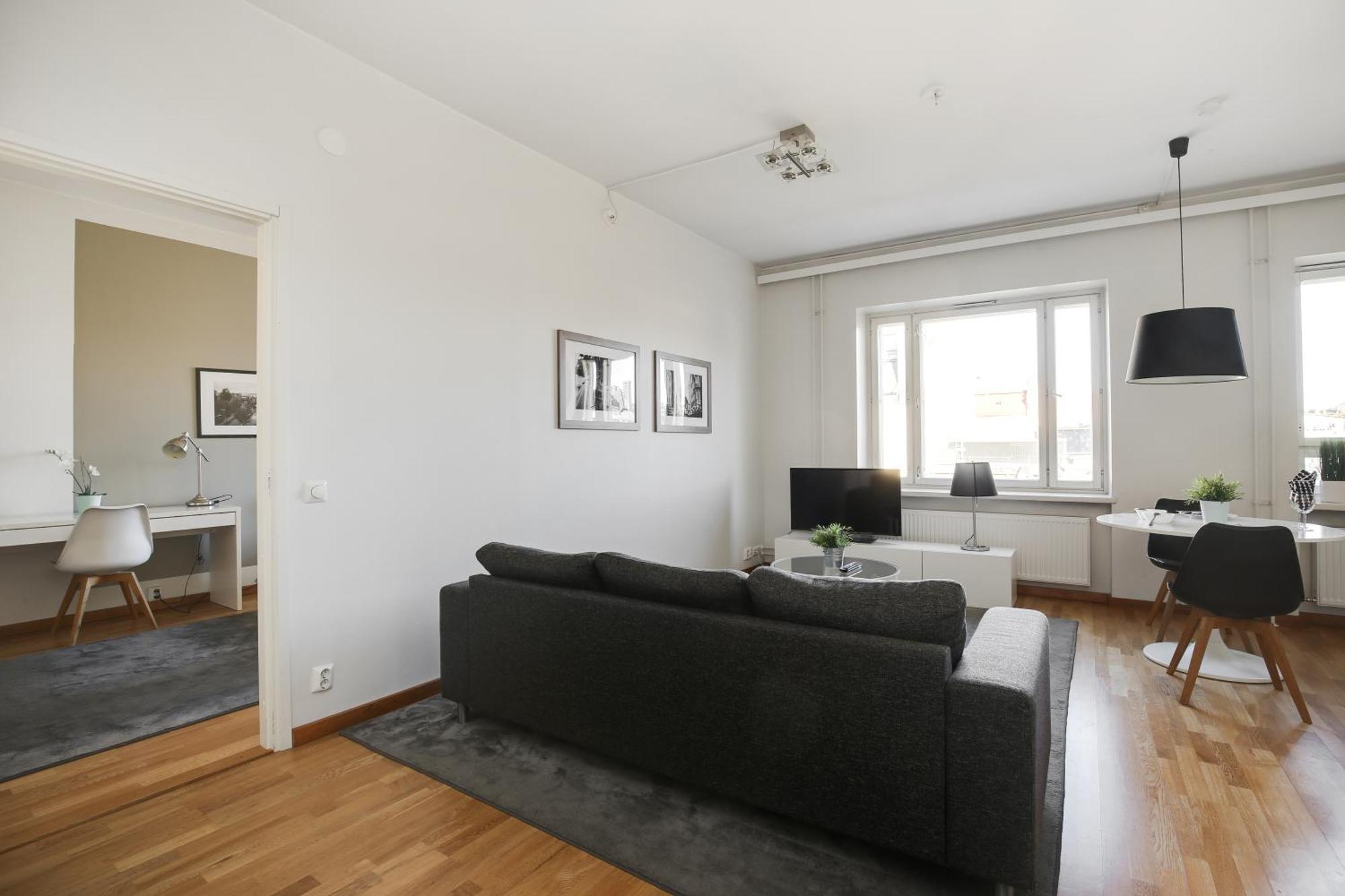 Kotimaailma Kamppi - Spacious 1br In The Center Apartment