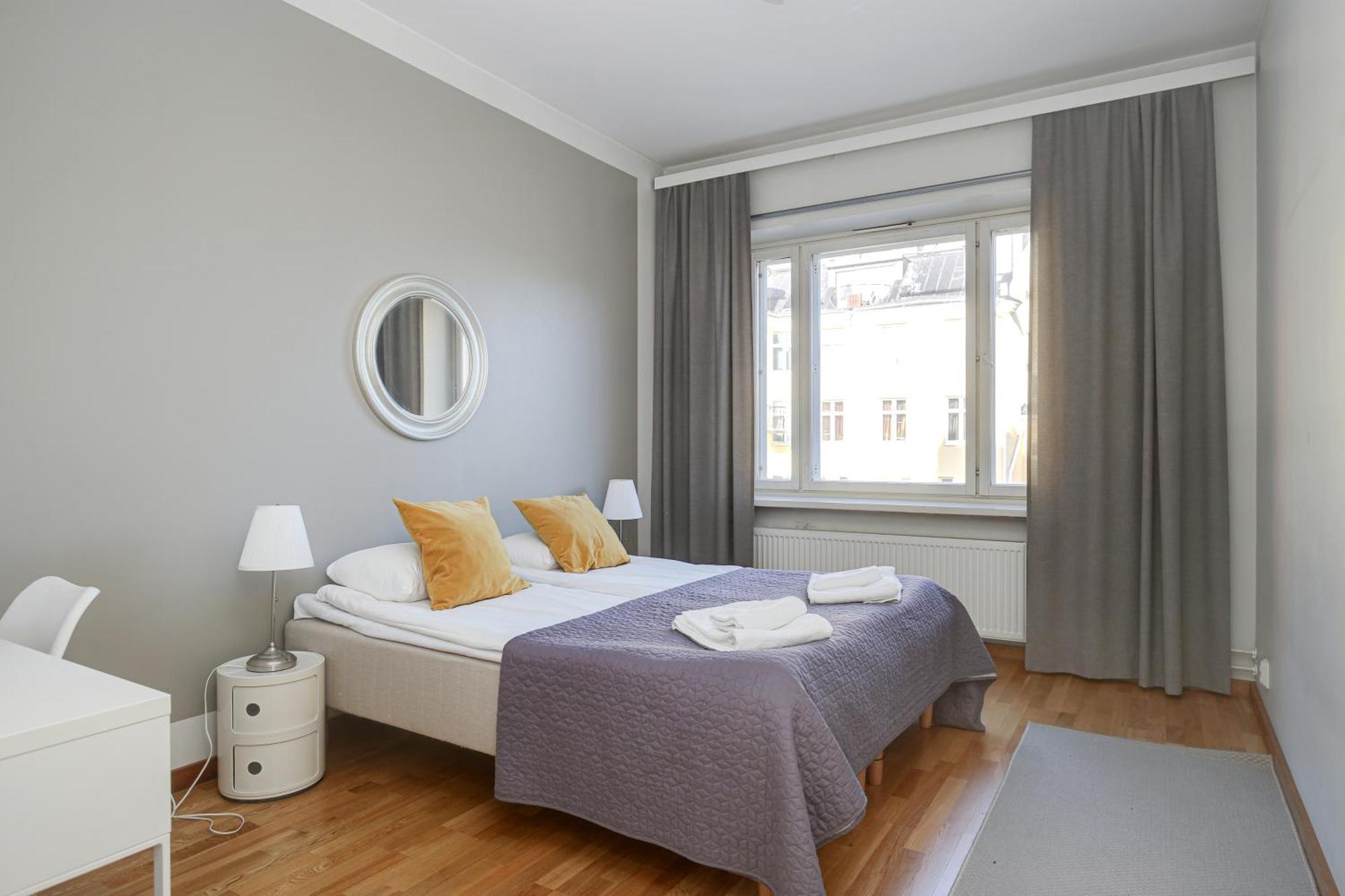 Apartment Kotimaailma Kamppi - Spacious 1br In The Center